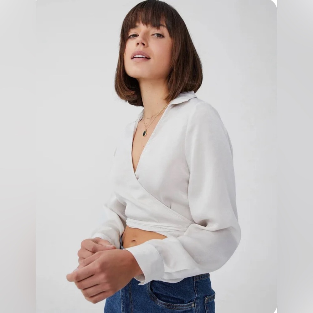 Cotton On: Cropped Wrap Shirt